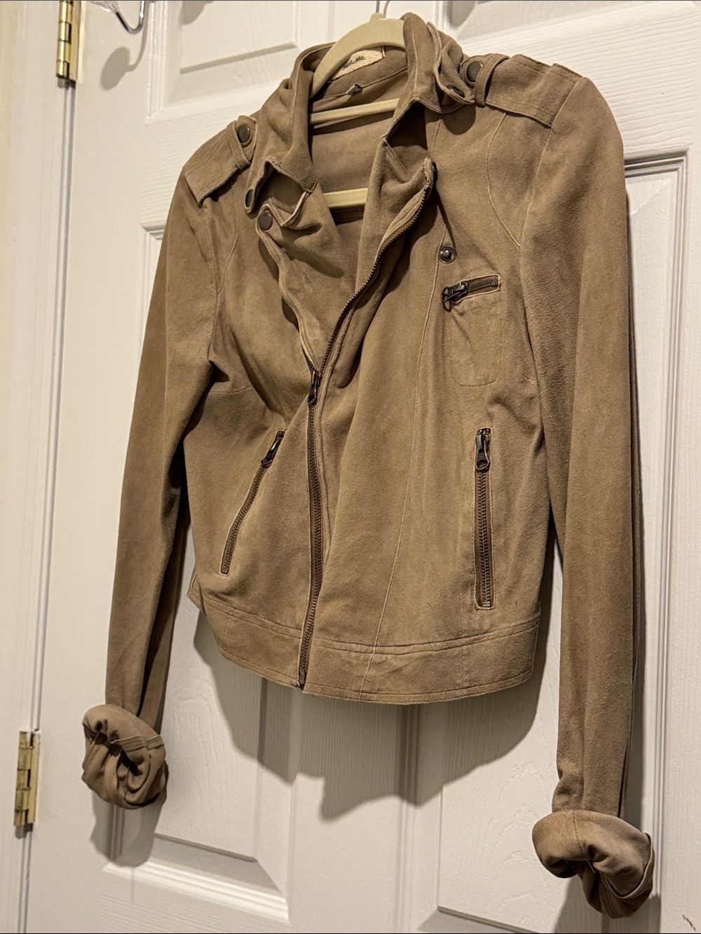 Jakett.. etcWomen’s Tan Suede Moto Jacket
